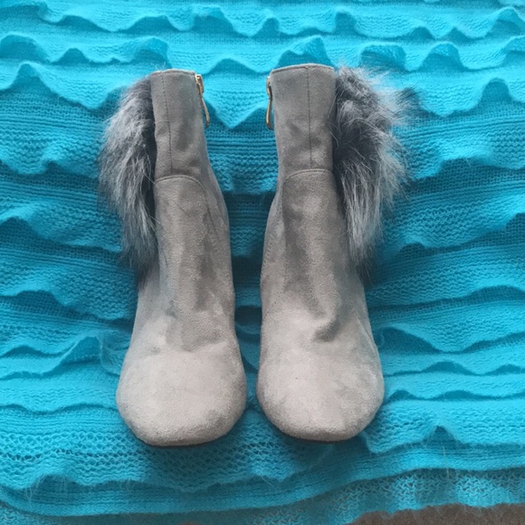 🥾 Cape Robbin Grey Swede Ankle Boots D01 - Picture 2 of 4